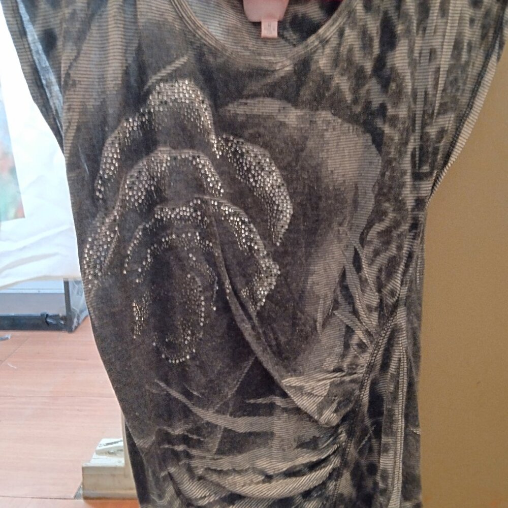 Romeo and Juliet Couture rhinestone t-shirt